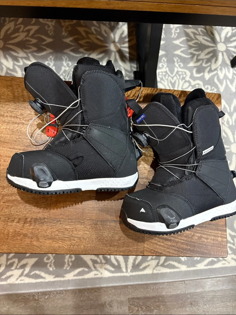 Burton Ski/Snowboard Boots. Zipline step on size 5 K